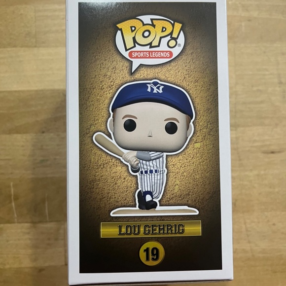 Lou Gehrig MLB Sports Legends Funko Pop #19 - CHASE Variant - Picture 3 of 6